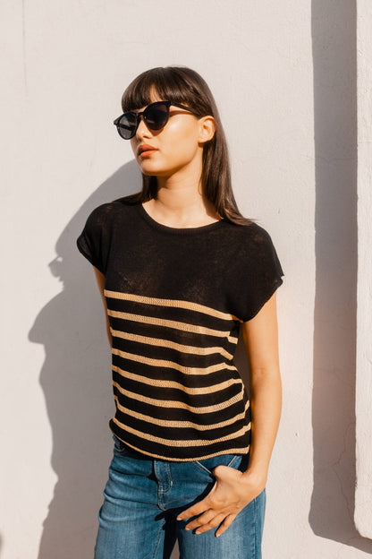 Top Maha – Noir rayé Ocre