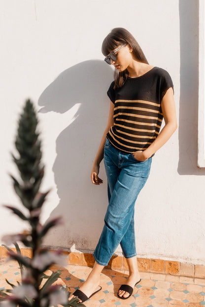 Top Maha – Noir rayé Ocre